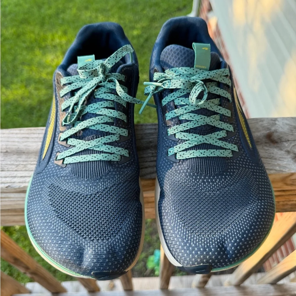 Men's Altra blue running sneakers size 11.5